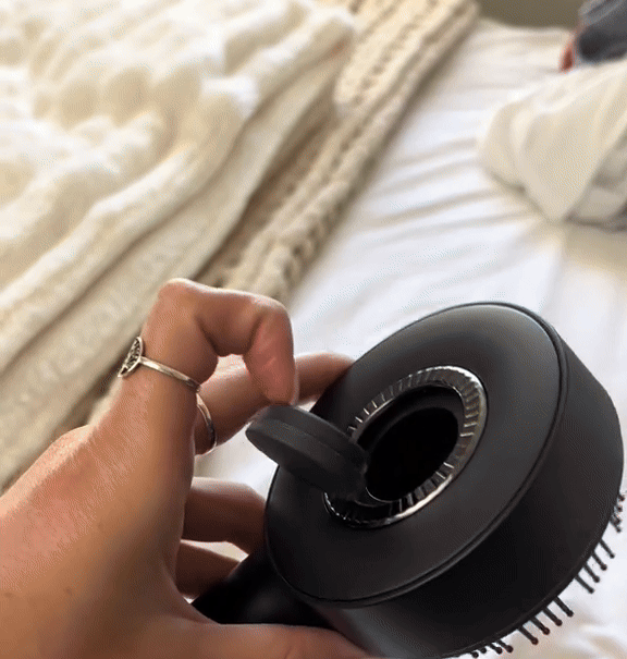 Glow & Grow Hair Brush